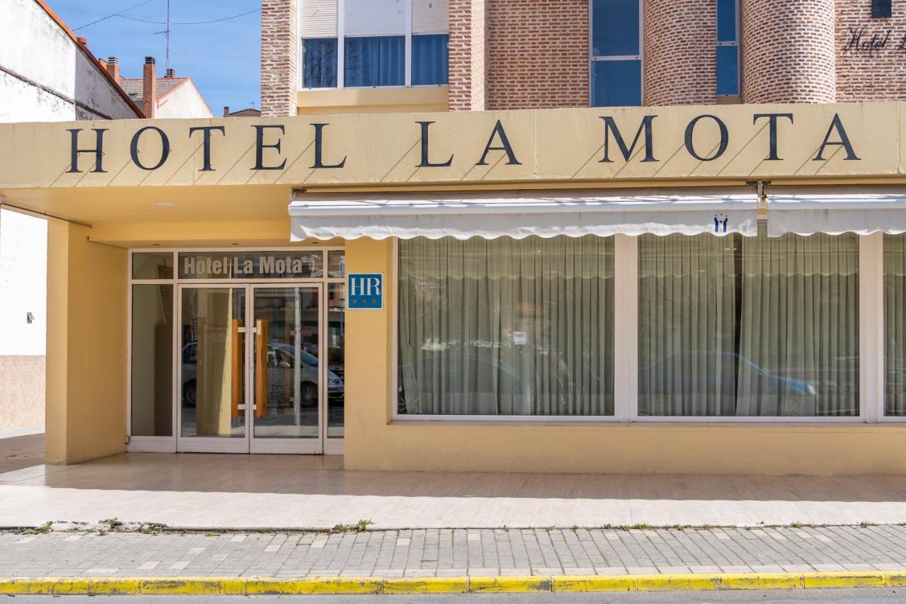 Hotel La Mota By Punta25 Hotels Group مدينا ديل كامبو المظهر الخارجي الصورة