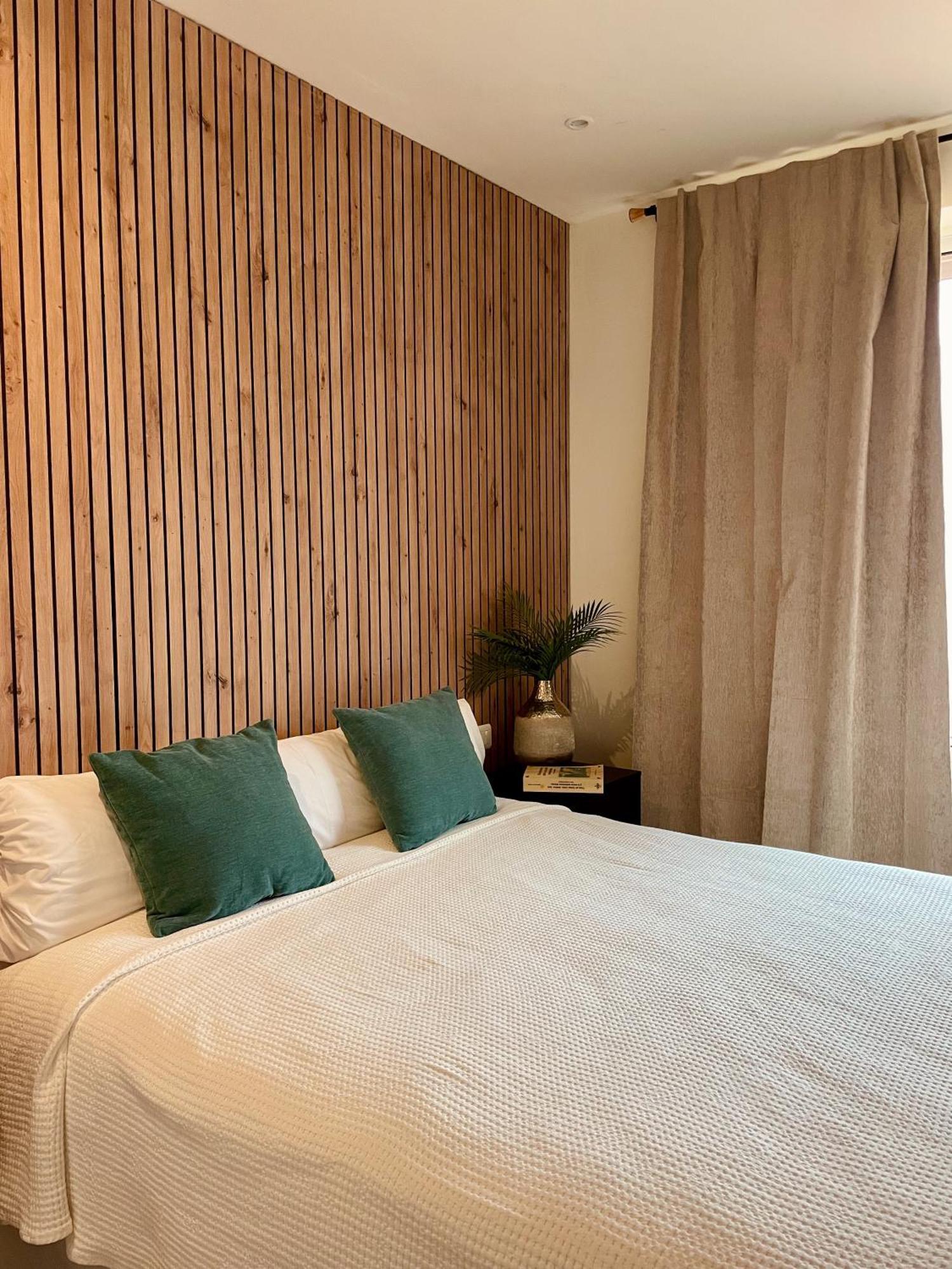 Hotel La Mota By Punta25 Hotels Group مدينا ديل كامبو المظهر الخارجي الصورة