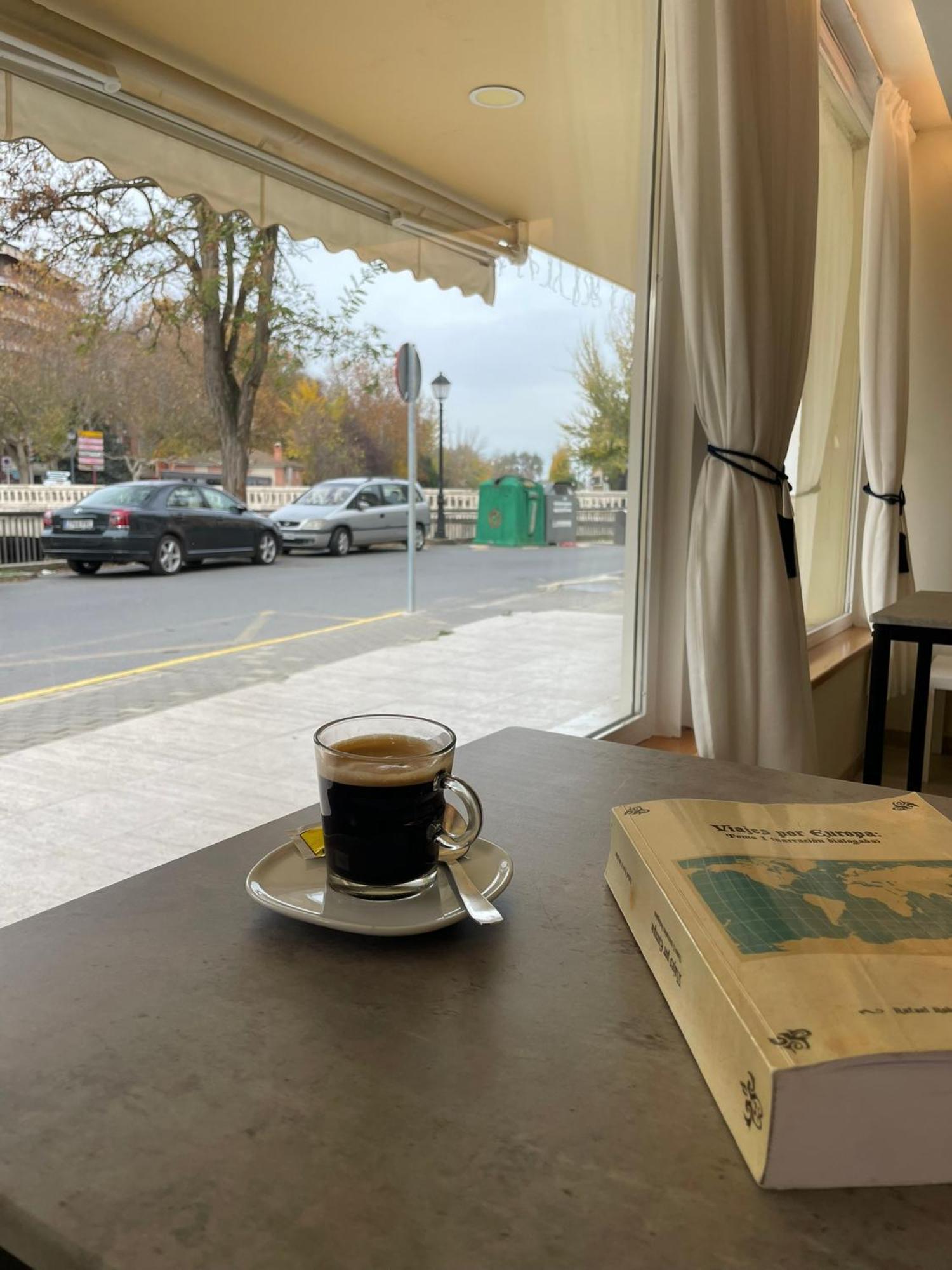 Hotel La Mota By Punta25 Hotels Group مدينا ديل كامبو المظهر الخارجي الصورة
