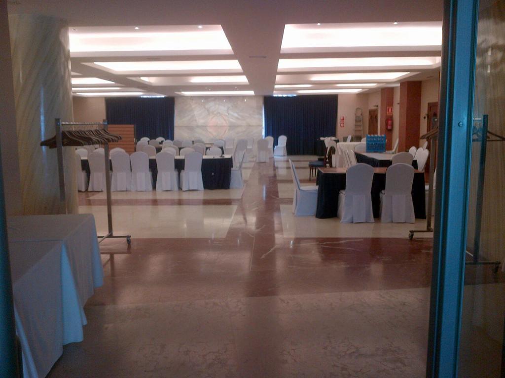 Hotel La Mota By Punta25 Hotels Group مدينا ديل كامبو المظهر الخارجي الصورة